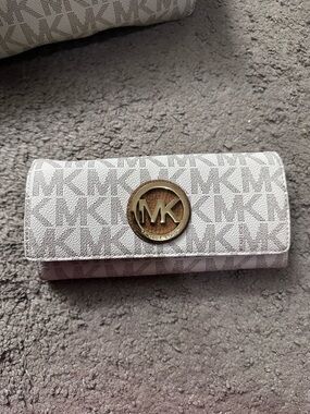 Michael Kors White MK Logo Continental Wallet with Gold Emblem